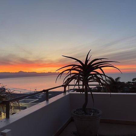 شقة Penthouse 230M2 On The Sea بليتنبيرغ باي المظهر الخارجي الصورة